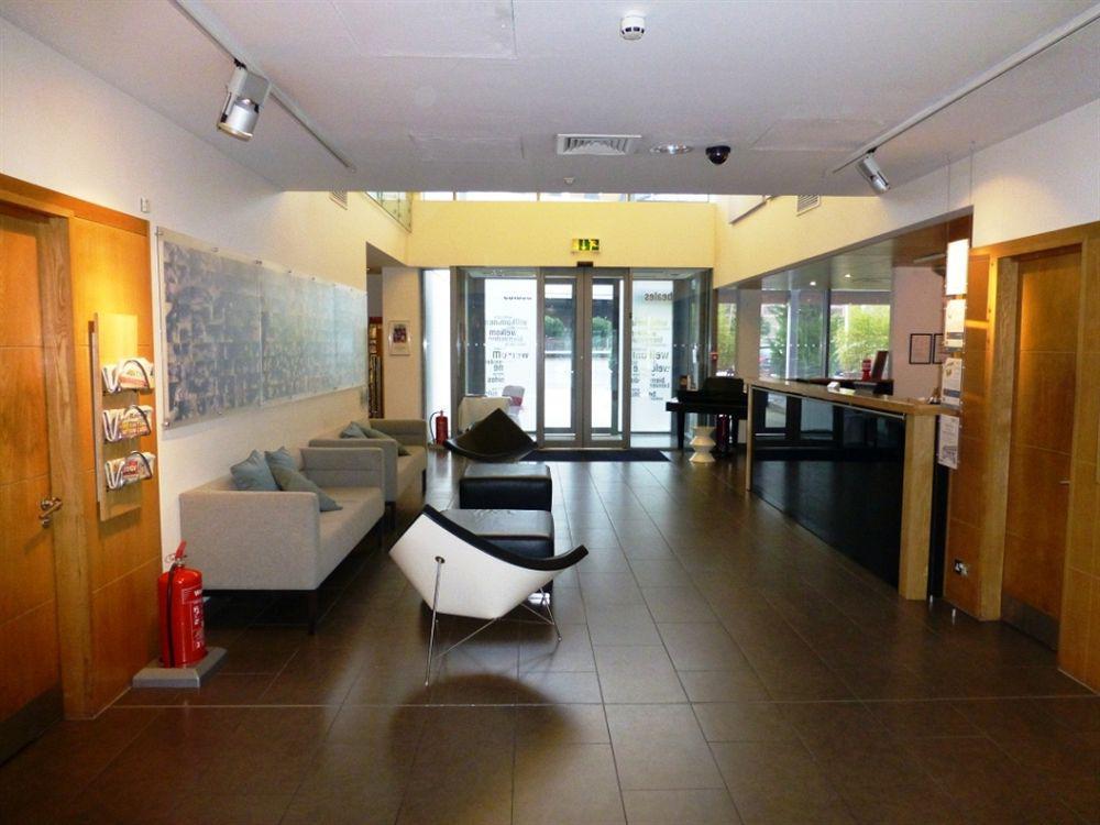 Beales Hotel Hatfield  Exterior foto